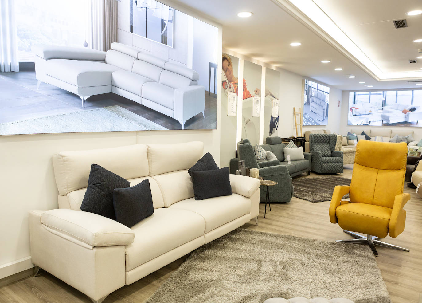 Fotos Comodidad, relax y elegancia con los sofás de Tapigrama La Rioja